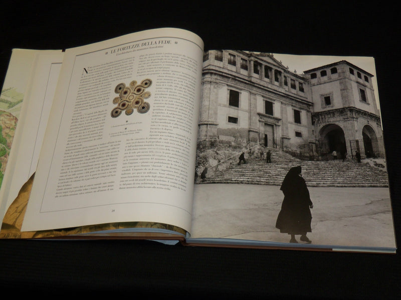 1996 ABBAZIE E MONASTERI D'ITALIA HARDCOVER BOOK - ITALIAN TEXT - R 718F
