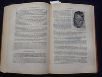 1961 LEHRBUCH DER PADIATRIE HARDCOVER BOOK - GERMAN TEXT - KD 8990