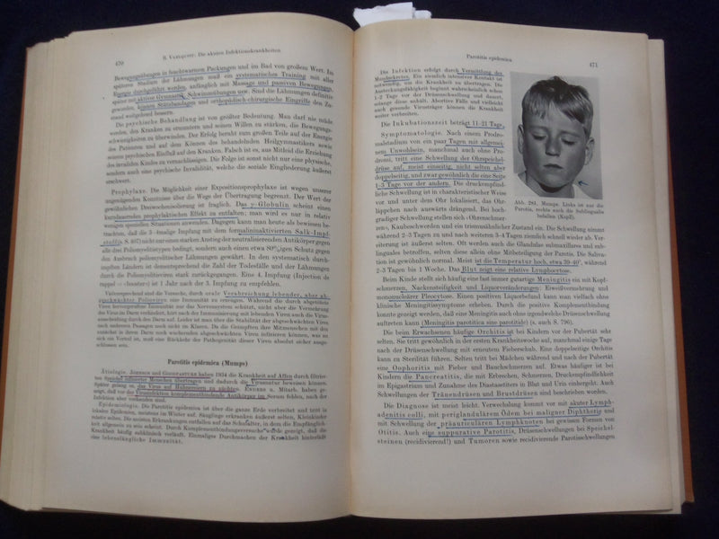 1961 LEHRBUCH DER PADIATRIE HARDCOVER BOOK - GERMAN TEXT - KD 8990