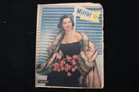 1950 APRIL 30 SUNDAY MIRROR MAGAZINE - ROSALIND RUSSELL COVER - E 26338