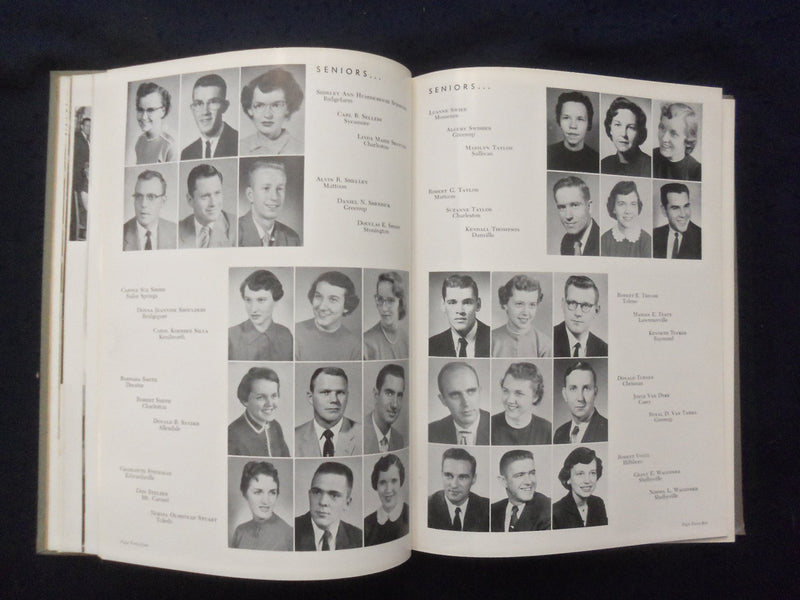 1956 WARBLER EASTERN ILLINOIS STATE COLLEGE YEARBOOK - CHARLESTON, IL - YB 3314