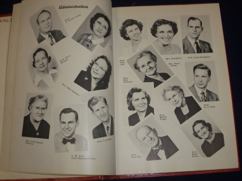 1952 MARTURIAN KENTUCKY CHRISTIAN COLLEGE YEARBOOK - GREAT PHOTOS - YB 143