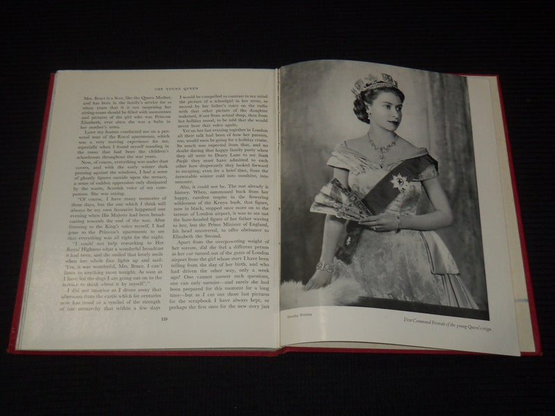 1952-1953 QUEEN ELIZABETH PHOTO ALBUMS LOT OF 2 - HARDCOVER - KD 5403D