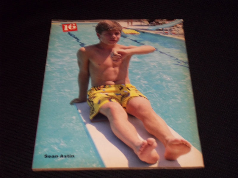 1988 MARCH 16 MAGAZINE - DAVY JONES THE MONKEES FRONT COVER - E 15989