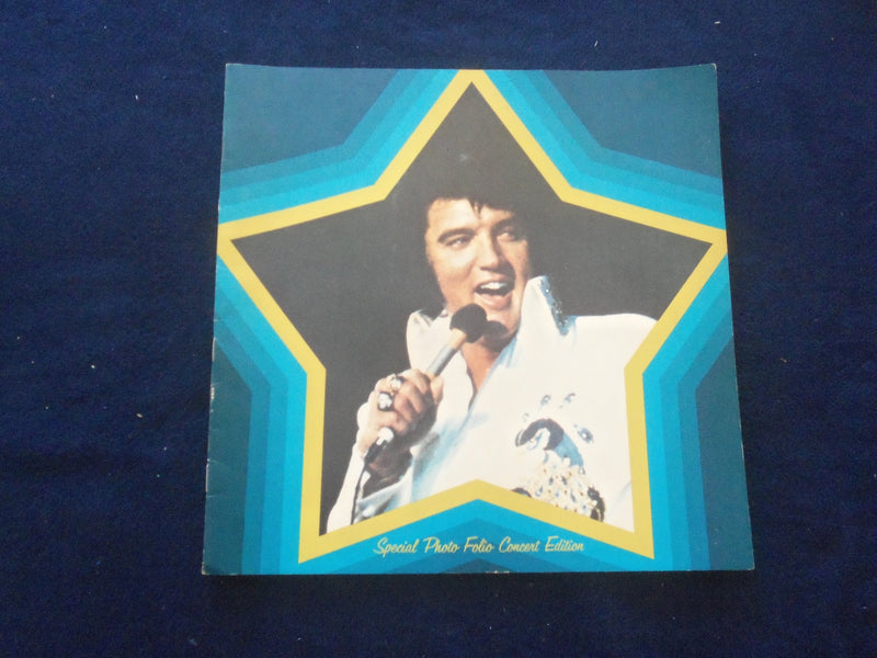 1972 ELVIS PRESLEY LAS VEGAS PHOTO FOLIO CONCERT EDITION PROGRAM - J 8392