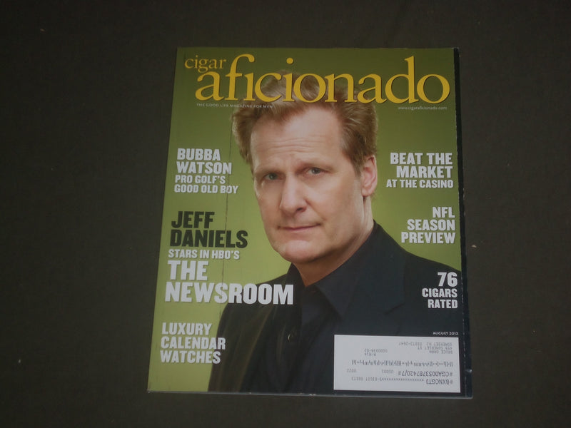2012 JULY/AUGUST CIGAR AFICIONADO MAGAZINE - JEFF DANIELS COVER - B 4538