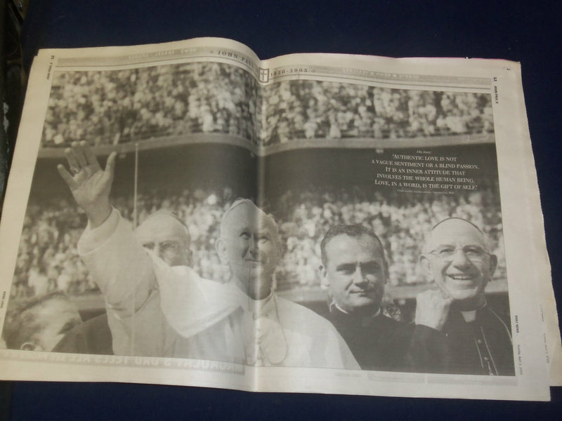 2005 APRIL 3 NEW YORK DAILY NEWS NEWSPAPER - POPE JOHN PAUL II DIED - NP 4195
