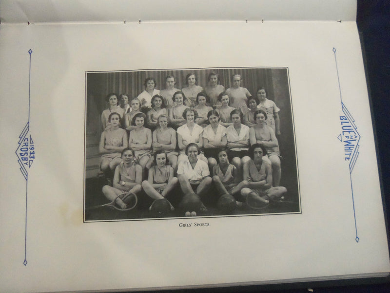 1933 BLUE & WHITE CROSBY HIGH SCHOOL YEARBOOK - WATERBURY, CONNECTICUT - YB 2675
