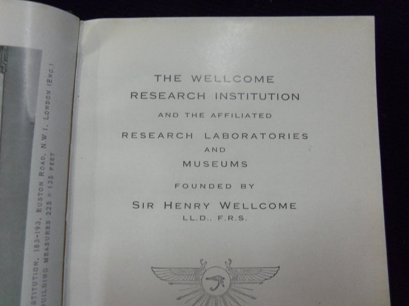1933 THE WELLCOME RESEARCH INSTITUTION BOOK LONDON - CHICAGO EXPOSITION- KD 727U