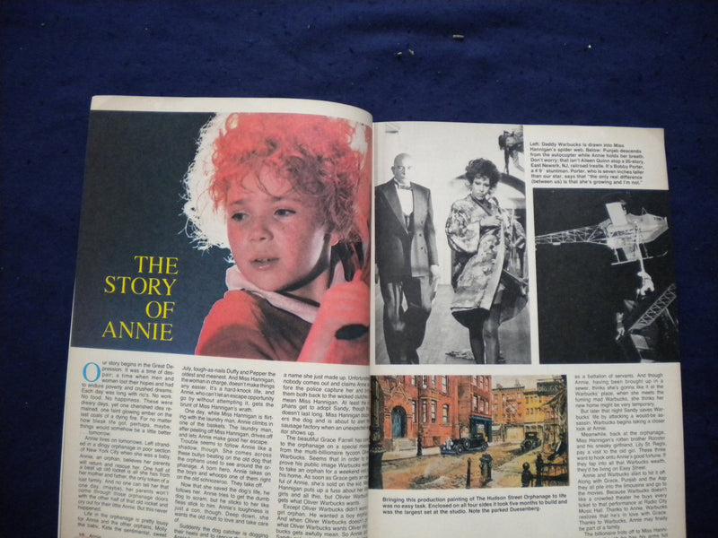 1982 THE OFFICIAL MOVIE MAGAZINE ANNIE - COMPLETE STORY OF THE MOVIE - B 2875E