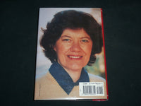 1996 PENTECOST ALLEY BOOK SIGNED BY ANNE PERRY - FIRST EDITION - KD 7246