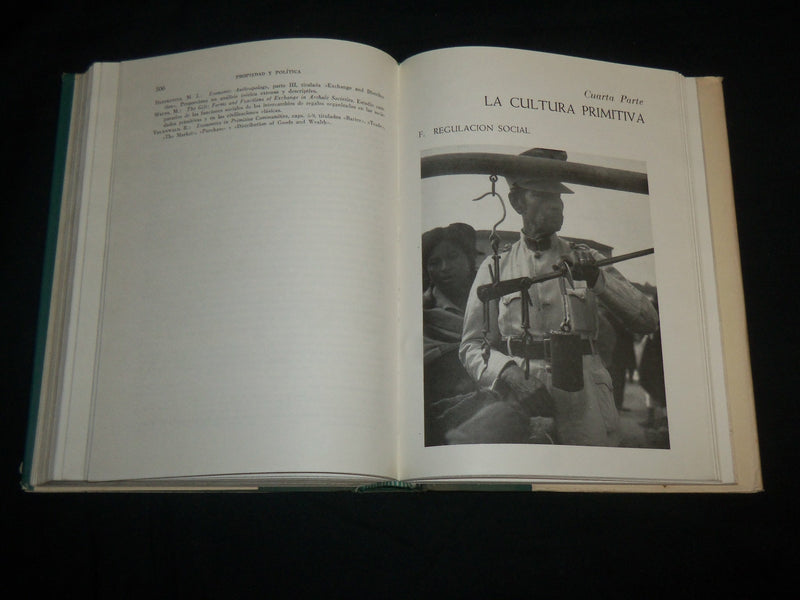 1961 EL HOMBRE EN EL MUNDO PRIMITIVO HARDCOVER BOOK BY E. HOEBEL - KD 6772
