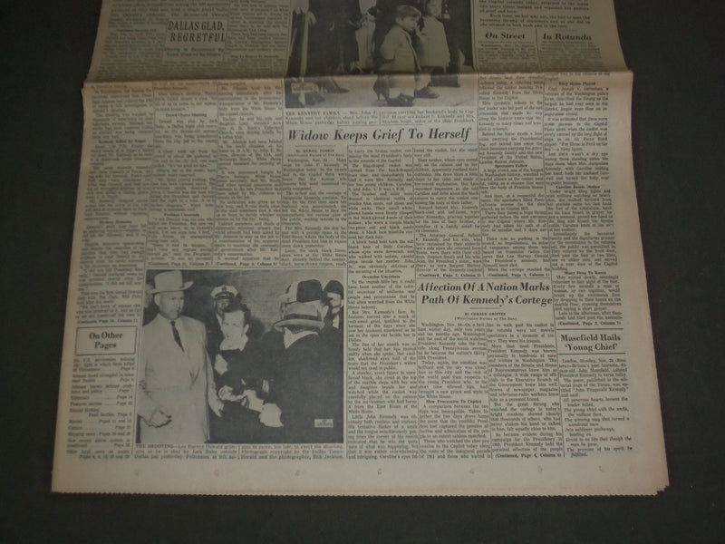 1963 NOVEMBER 25 THE BALTIMORE SUN- HOMAGE TO JFK- OSWALD SHOT TO DEATH- NP 2948