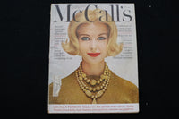1961 NOVEMBER MCCALL'S MAGAZINE - LOUELLA PARSON TELLS IT COVER - E 9998