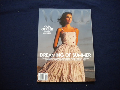 2021 JUNE/JULY VOGUE MAGAZINE - KAIA GERBER COVER - B 676T