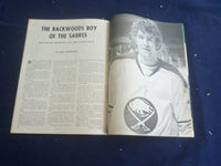 1975 FEBRUARY HOCKEY PICTORIAL MAGAZINE - GARY SMITH COVER - ST 267A