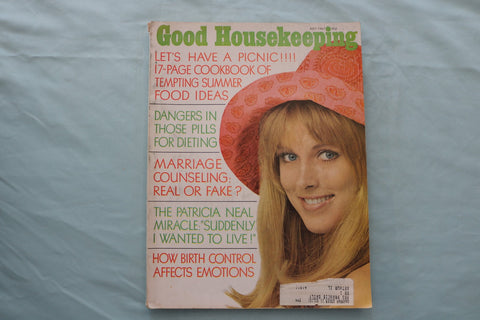 1967 JULY GOOD HOUSEKEEPING MAGAZINE - ALANA COLLINS COVER - E 26630