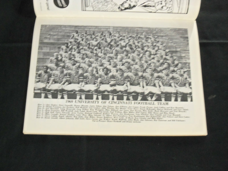 1969 NOVEMBER 1 CINCINNATI VS. NORTH TEXAS STATE FOOTBALL PROGRAM - J 3733