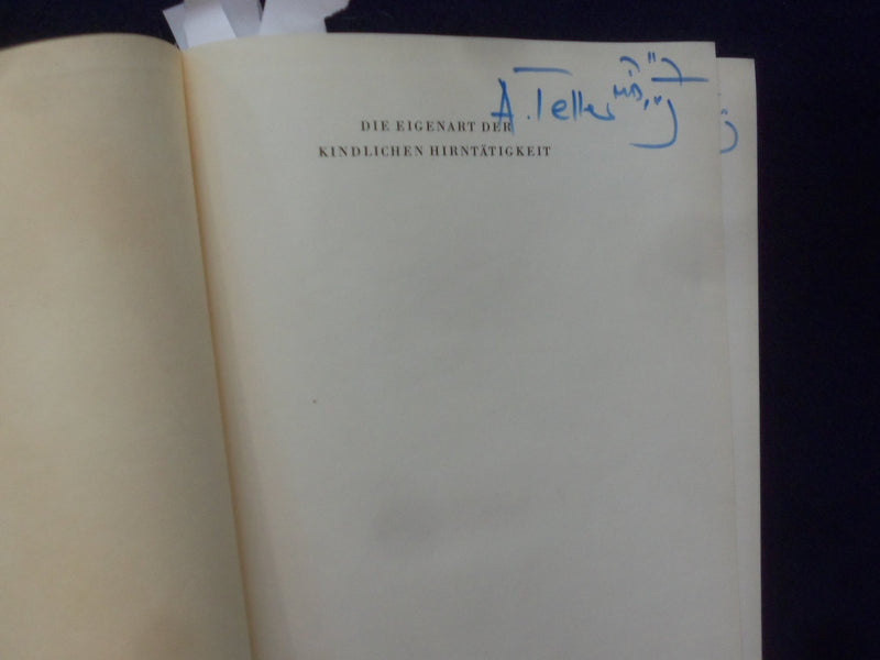 1961 DIE EIGENART DER KINDLICHEN HIRNTATIGKEIT HARDCOVER BOOK - GERMAN - KD 9005