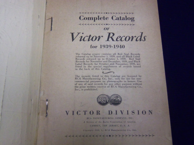 1922-1941 VICTOR RECORDS CATALOGS LOT OF 3 - LISTS OF ARTIST - J 1977