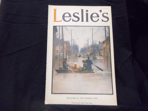 1913 APRIL 17 LESLIE'S WEEKLY MAGAZINE - LIFE-SAVERS IN FLOODED ZONE - ST 1228