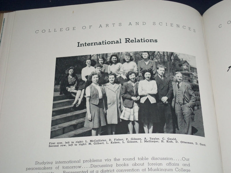 1944 NEON YOUNGSTOWN COLLEGE YEARBOOK - OHIO - GREAT PHOTOS - YB 714