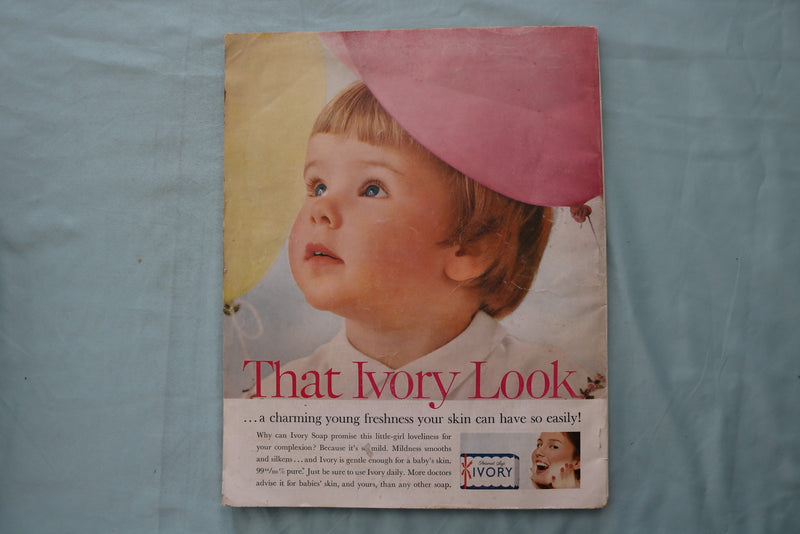 1961 JUNE MCCALL'S MAGAZINE - ALL THE LOVE IN THE WORLD COVER - E 26535