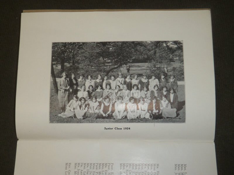 1924-1925 BULLETIN OF CHICAGO TEACHERS COLLEGE - ILLINOIS - J 3553