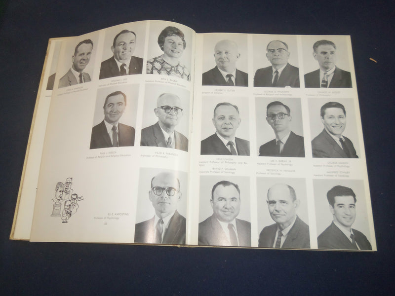 1963 CONTRAST WAGNER COLLEGE YEARBOOK - STATEN ISLAND, NEW YORK - YB 2397
