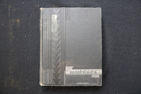 1932 THE HAWKEYE UNIVERSITY OF IOWA YEARBOOK - IOWA CITY, IOWA - YB 3540
