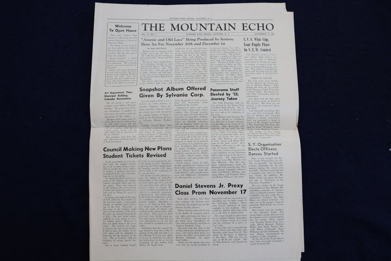 1951 NOVEMBER 15 THE MOUNTAIN ECHO NEWSPAPER - SUFFERN HIGH SCHOOL - NY - K 805