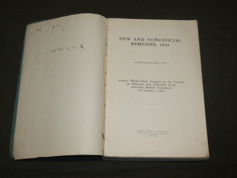 1933 NEW AND NONOFFICIAL REMEDIES BOOK - AMERICAN MEDICAL ASSOCIATION - J 6142