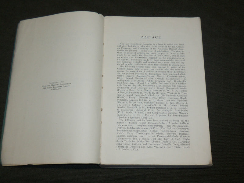 1933 NEW AND NONOFFICIAL REMEDIES BOOK - AMERICAN MEDICAL ASSOCIATION - J 6142