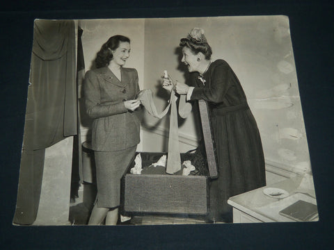 1946 HEDDA HOPPER ORIGINAL PHOTO 11