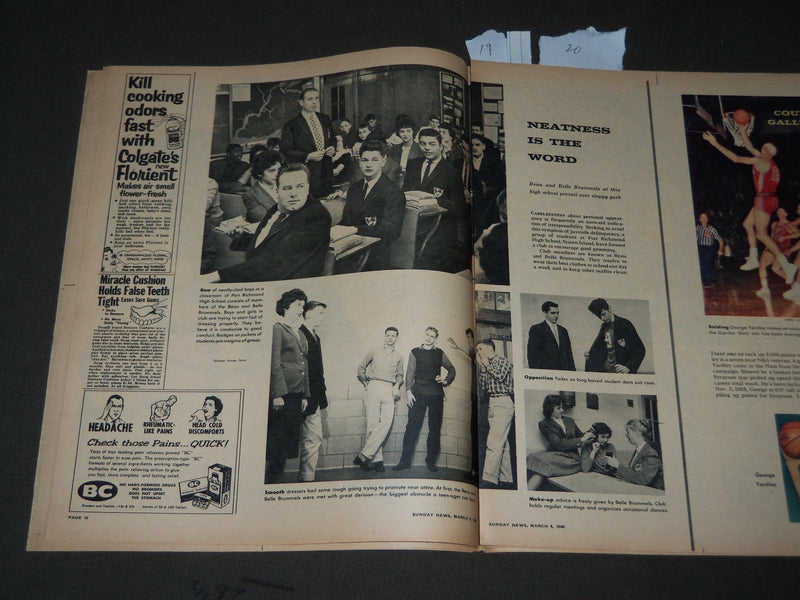 1960 MARCH 6 SUNDAY NEWS COLOROTO MAGAZINE SECTION - STEPHEN BOYD COVER - J 2875