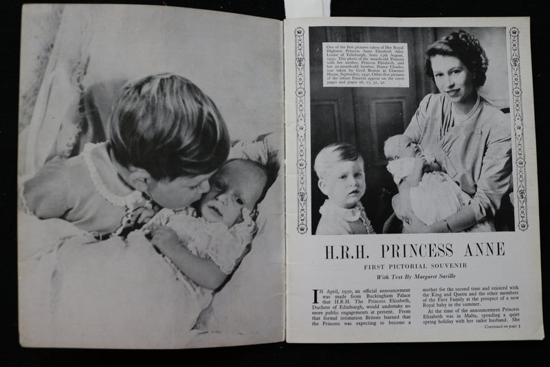 1950 PRINCESS ANNE FIRST SOUVENIR BOOK - SOFTCOVER - K 2252