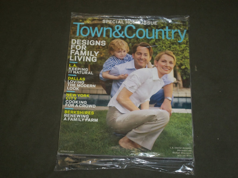 2009 OCT TOWN & COUNTRY HOME & T&C WEDDINGS MAGAZINES - 2 MAGAZINES - B 2346