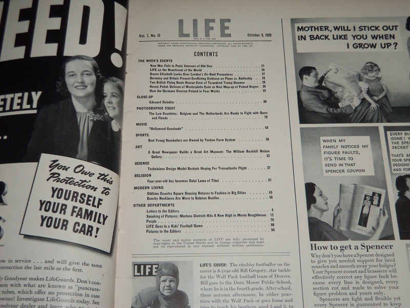1939 OCTOBER 9 LIFE MAGAZINE - KID'S FOOTBALL COVER - L 151