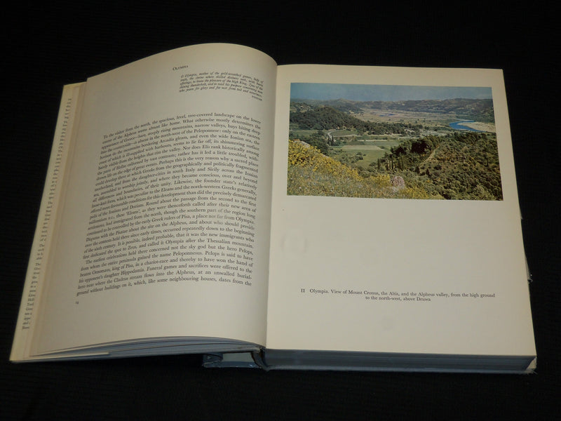 1962 GREEK TEMPLES THEATERS AND SHRINES BOOK - NICE PHOTOS - R 709N