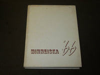 1966 MINNEISKA WISCONSIN STATE UNIVERSITY YEARBOOK - GREAT PHOTOS - YB 1566