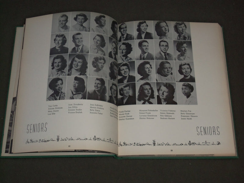1951 THE EMBLEM CHICAGO TEACHERS COLLEGE YEARBOOK - ILLINOIS - PHOTOS - YB 1135