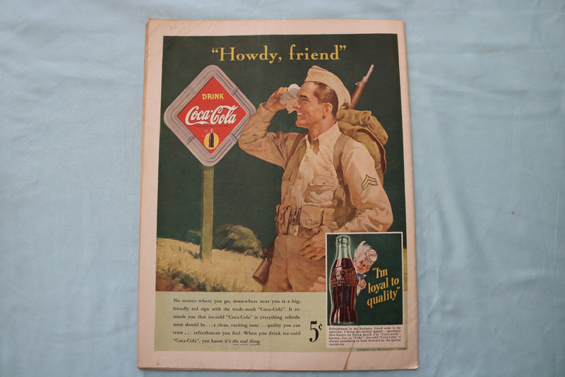 1942 AUGUST BOYS' LIFE MAGAZINE - BOY WITH WHEELBARROW COVER - E 26524
