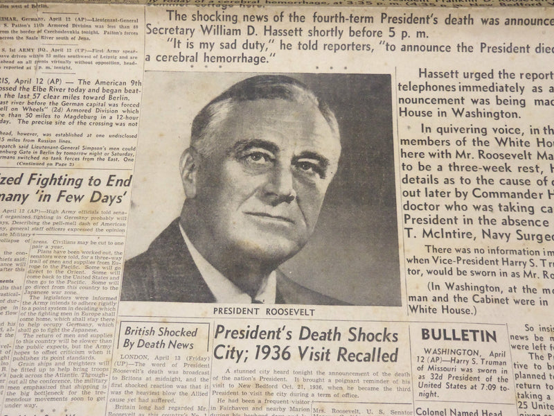 1945 APRIL 12 CEREBRAL HEMORRHAGE FATAL TO PRESIDENT - EXTRA NEWSPAPER - NP 4883