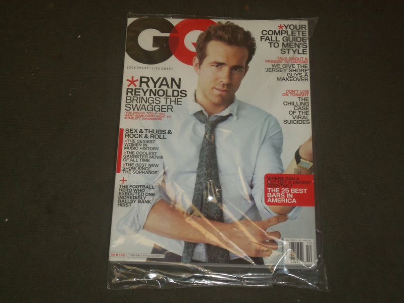 2010 OCTOBER GQ MAGAZINE - RYAN REYNOLDS - B 2799