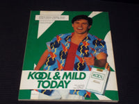 1988 STREET & SMITH'S COLLEGE FOOTBALL MAGAZINE - STEVE TAYLOR - E 7861