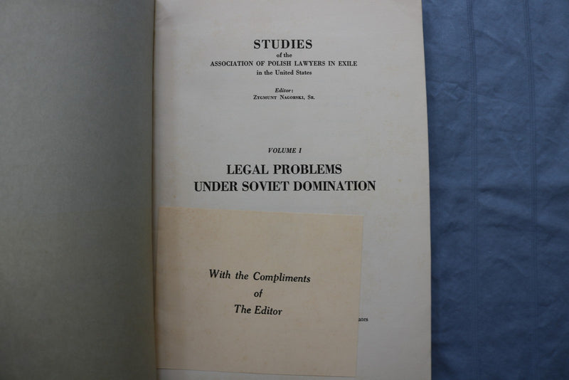 1956 LEGAL PROBLEMS UNDER SOVIET DOMINATION -POLISH LAWYERS - SOFTCOVER - K 2986