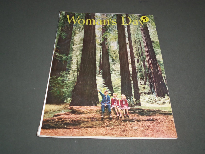 1950 AUGUST WOMAN'S DAY MAGAZINE - CHILDREN IN THE WOODS COVER - SP 7480