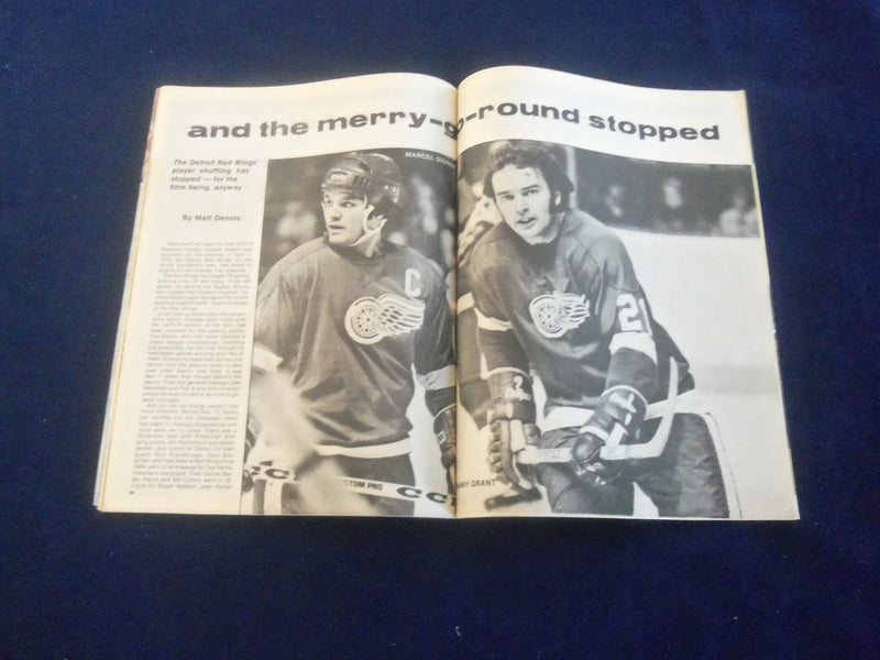 1974 DECEMBER HOCKEY WORLD MAGAZINE - GARRY UNGER COVER - F 254J