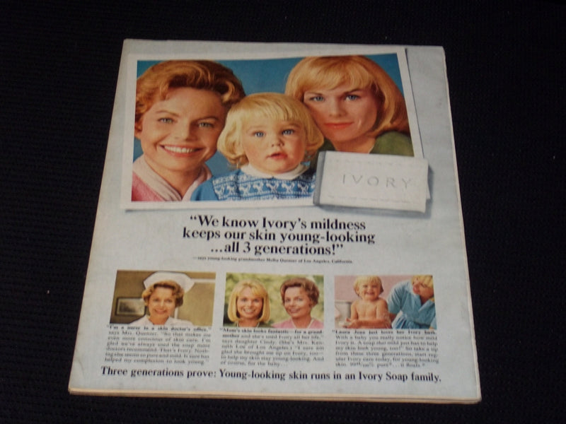 1966 APRIL PHOTOPLAY MAGAZINE - PEYTON PLACE FRONT COVER - E 1449