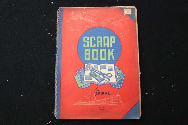 1930'S MOVIE STARS SCRAPBOOK - PAUL MUNI - JAMES CAGNEY - ERROL FLYNN - E 24939